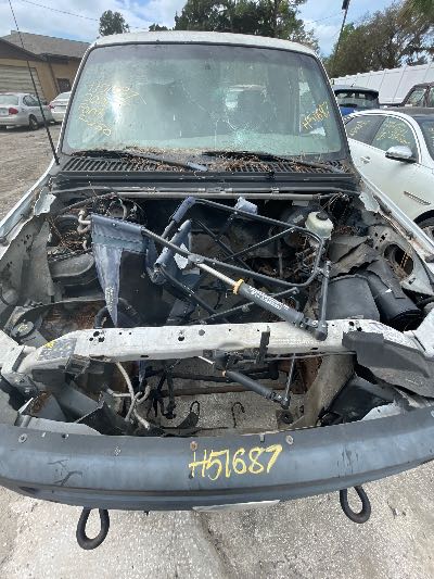 2006 Ford F-250 SD Location - Large Trucks & Vans - Row 18 - Stock # H51687