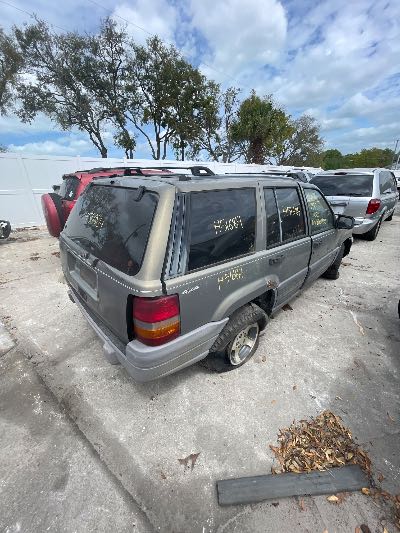 1997 Jeep Grand Cherokee Location - Chrysler - Row 41 - Stock # H51684
