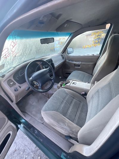 2001 Ford Explorer Location - Ford - Row 32 - Stock # H51649