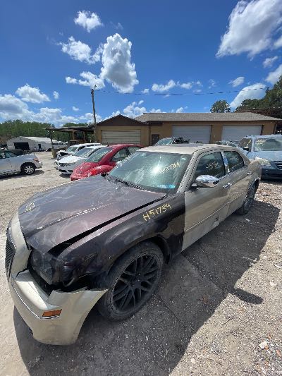 2006 Chrysler 300 Location - Chrysler - Row 43 - Stock # H51734