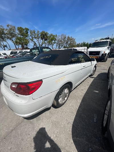2009 Chrysler Sebring Location - Chrysler - Row 42 - Stock # H51707