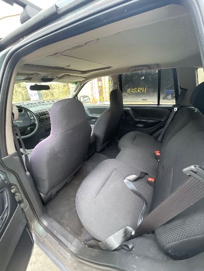 2004 Jeep Grand Cherokee Location - Chrysler - Row 43 - Stock # H51723