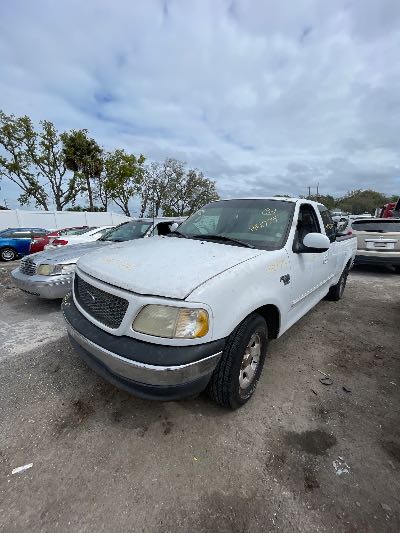 2001 Ford F-150 Location - Large Trucks & Vans - Row 21 - Stock # H51775
