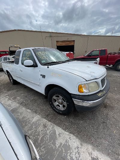 2001 Ford F-150 Location - Large Trucks & Vans - Row 21 - Stock # H51775