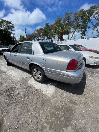 2003 Ford Crown Victoria Location - Ford - Row 32 - Stock # H51805