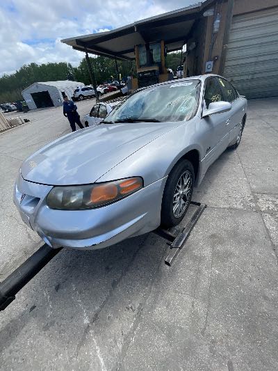 2001 Pontiac Bonneville Location - GM - Row 40 - Stock # H51737