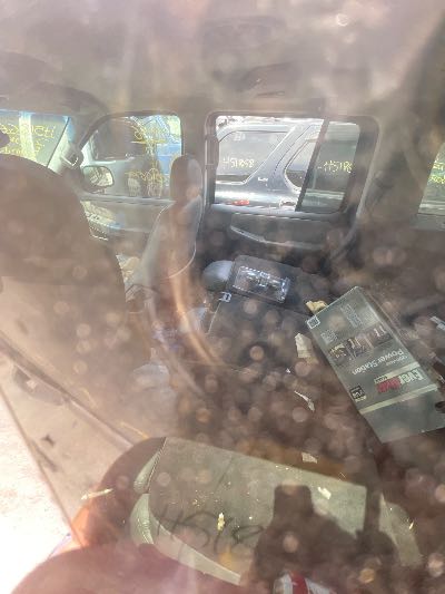 2005 Ford Explorer Location - Ford - Row 33 - Stock # H51866
