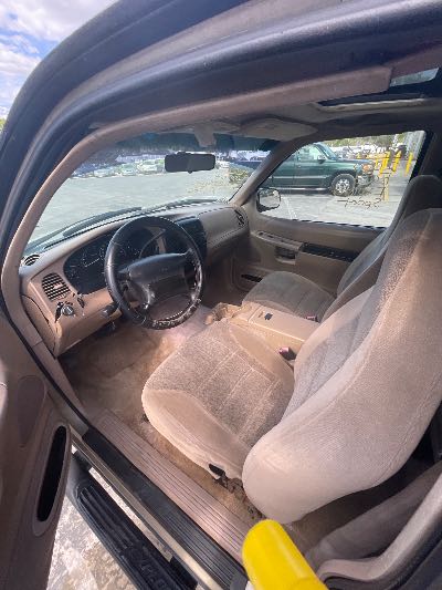2000 Ford Explorer Location - Ford - Row 33 - Stock # H51827