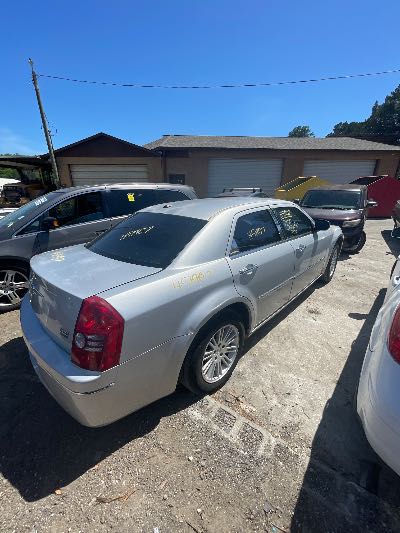 2010 Chrysler 300 Location - Chrysler - Row 44 - Stock # H51907