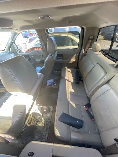 2006 Ford F-150 Location - Large Trucks & Vans - Row 23 - Stock # H51922