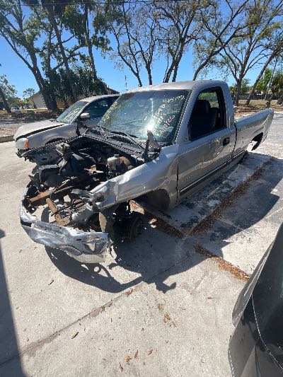 2001 Chevrolet Silverado 1500 Location - Large Trucks & Vans - Row 24 - Stock # H51951