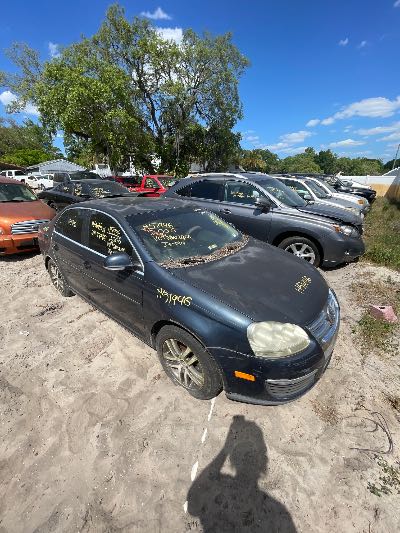 2006 Volkswagen Jetta Location - Imports - Row 15 - Stock # H51946