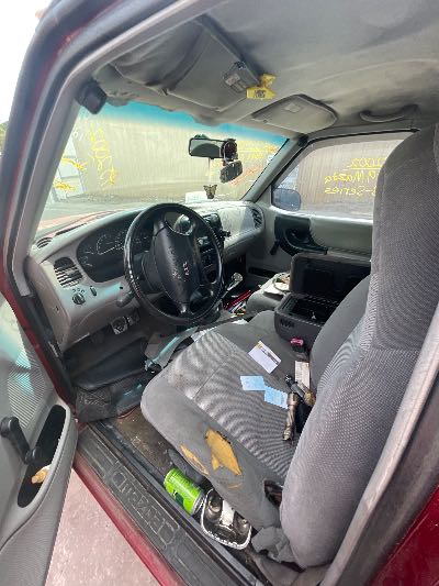 1999 Mazda B-Series Location - Ford - Row 34 - Stock # H52002