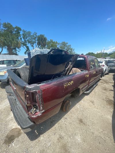2000 Chevrolet Silverado 2500 Location - Large Trucks & Vans - Row 25 - Stock # H52099