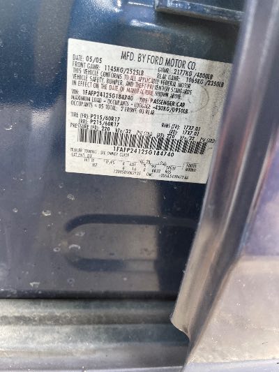 2005 Ford Five Hundred Location - Ford - Row 35 - Stock # H52023