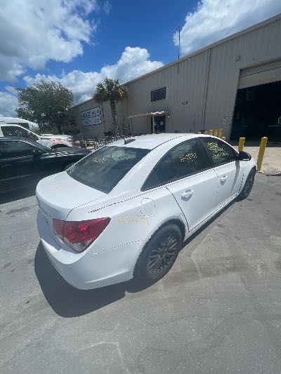 2016 Chevrolet Cruze Limited Location - GM - Row 29 - Stock # H52031
