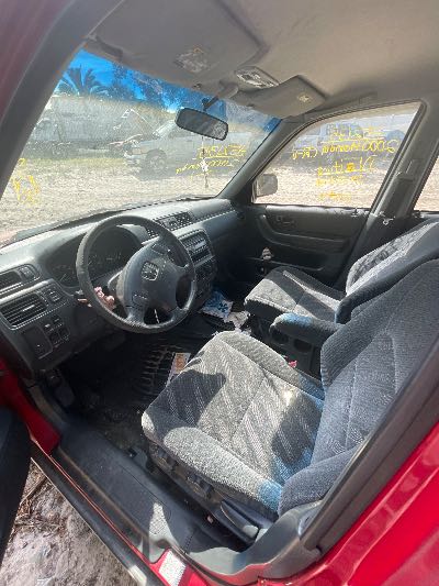 2000 Honda CR-V Location - Imports - Row 18 - Stock # H52135