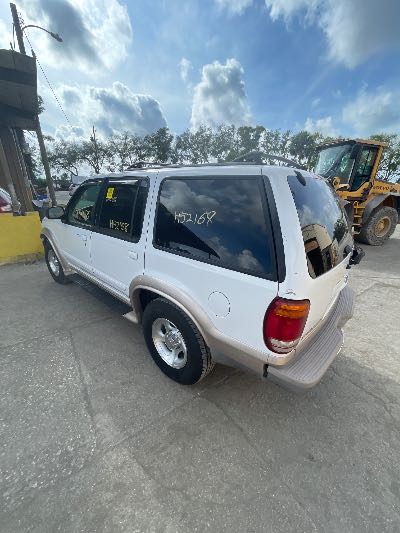2001 Ford Explorer Location - Ford - Row 36 - Stock # H52168