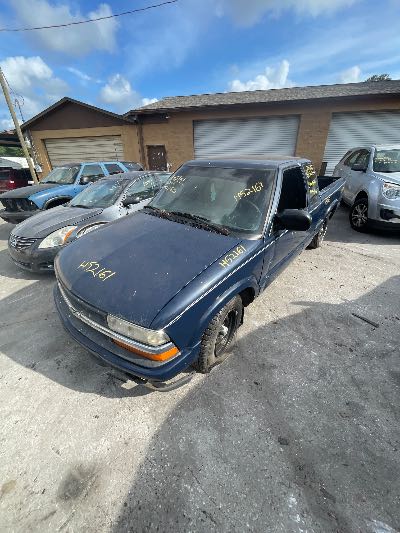 2000 Chevrolet S10 Pickup Location - GM - Row 31 - Stock # H52161
