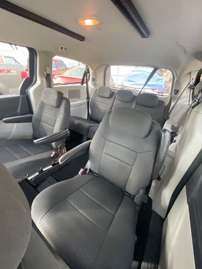 2010 Dodge Grand Caravan Location - Chrysler - Row 46 - Stock # H52166
