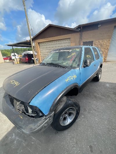1998 GMC Jimmy Location - GM - Row 30 - Stock # H52144