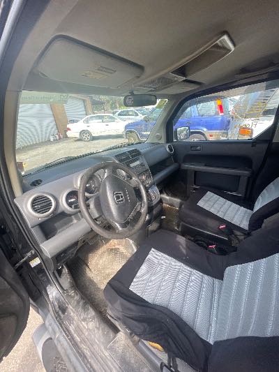 2006 Honda Element Location - Imports - Row 24 - Stock # H52170