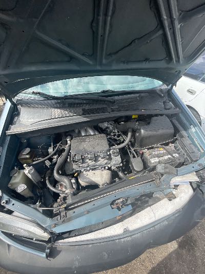 2000 Toyota Sienna Location - Imports - Row 19 - Stock # H52091