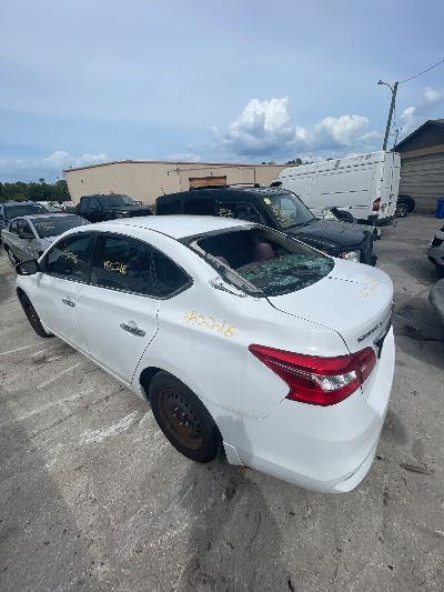 2016 Nissan Sentra Location - Imports - Row 20 - Stock # H52216