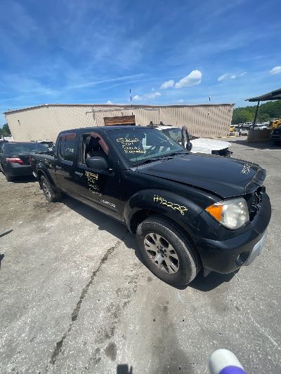 2011 Suzuki Equator Location - Large Trucks & Vans - Row 26 - Stock # H52228