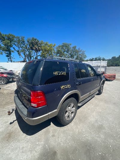 2005 Ford Explorer Location - Ford - Row 37 - Stock # H52211