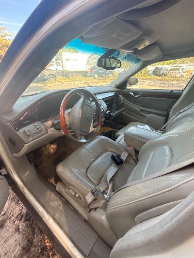 2000 Cadillac Deville Location - GM - Row 33 - Stock # H52264