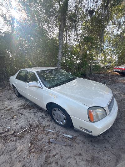 2000 Cadillac Deville Location - GM - Row 33 - Stock # H52264