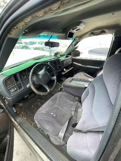 2001 GMC Sierra 1500 Location - Large Trucks & Vans - Row 28 - Stock # H52246