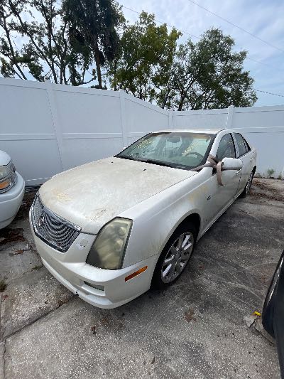 2006 Cadillac STS Location - GM - Row 33 - Stock # H52233