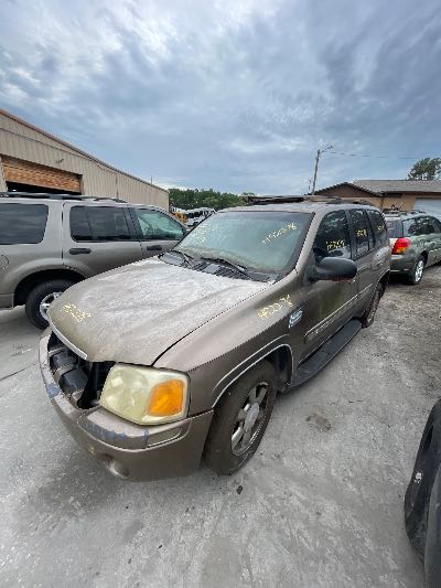 2002 GMC Envoy Location - GM - Row 33 - Stock # H52278