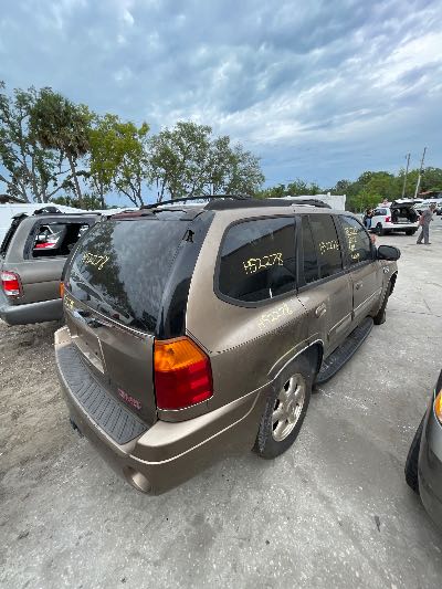 2002 GMC Envoy Location - GM - Row 33 - Stock # H52278