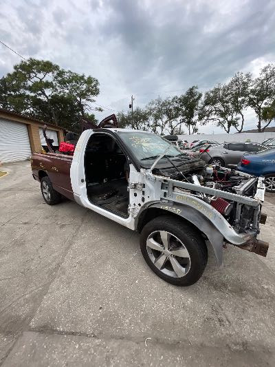 2004 Dodge Ram 1500 Location - Large Trucks & Vans - Row 28 - Stock # H52281