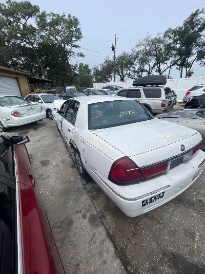 2000 Mercury Grand Marquis Location - Ford - Row 25 - Stock # H52292