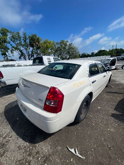 2008 Chrysler 300 Location - Chrysler - Row 39 - Stock # H52309