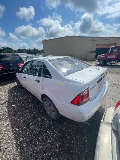 2007 Ford Focus Location - Ford - Row 26 - Stock # H52129