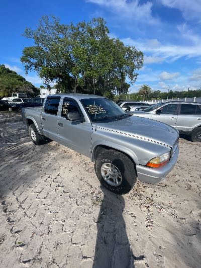 2004 Dodge Dakota Location - Large Trucks & Vans - Row 29 - Stock # H52310