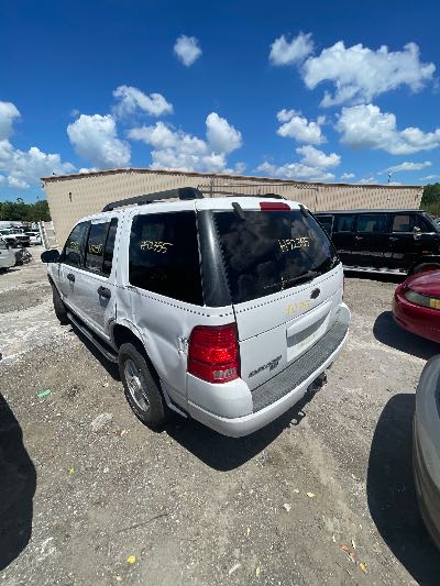 2005 Ford Explorer Location - Ford - Row 26 - Stock # H52355