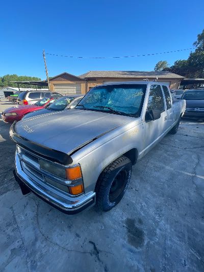 1997 Chevrolet C/K 1500 Location - Large Trucks & Vans - Row 29 - Stock # H52290