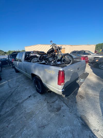 1997 Chevrolet C/K 1500 Location - Large Trucks & Vans - Row 29 - Stock # H52290