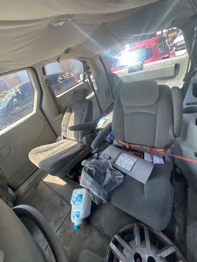 2005 Dodge Grand Caravan Location - Chrysler - Row 40 - Stock # H52393