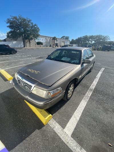 2004 Mercury Grand Marquis Location - Ford - Row 27 - Stock # H52405