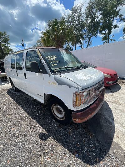 1998 Chevrolet Chevy Cargo Van Location - Large Trucks & Vans - Row 30 - Stock # H52416