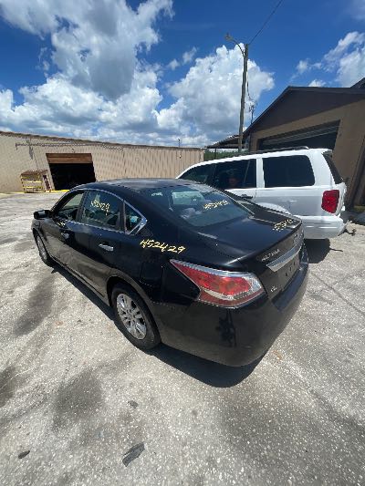2014 Nissan Altima Location - Imports - Row 44 - Stock # H52429