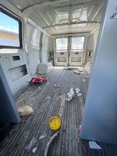2003 Dodge Ram Van Location - Large Trucks & Vans - Row 29 - Stock # H52428