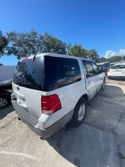 2003 Ford Expedition Location - Large Trucks & Vans - Row 29 - Stock # H52417